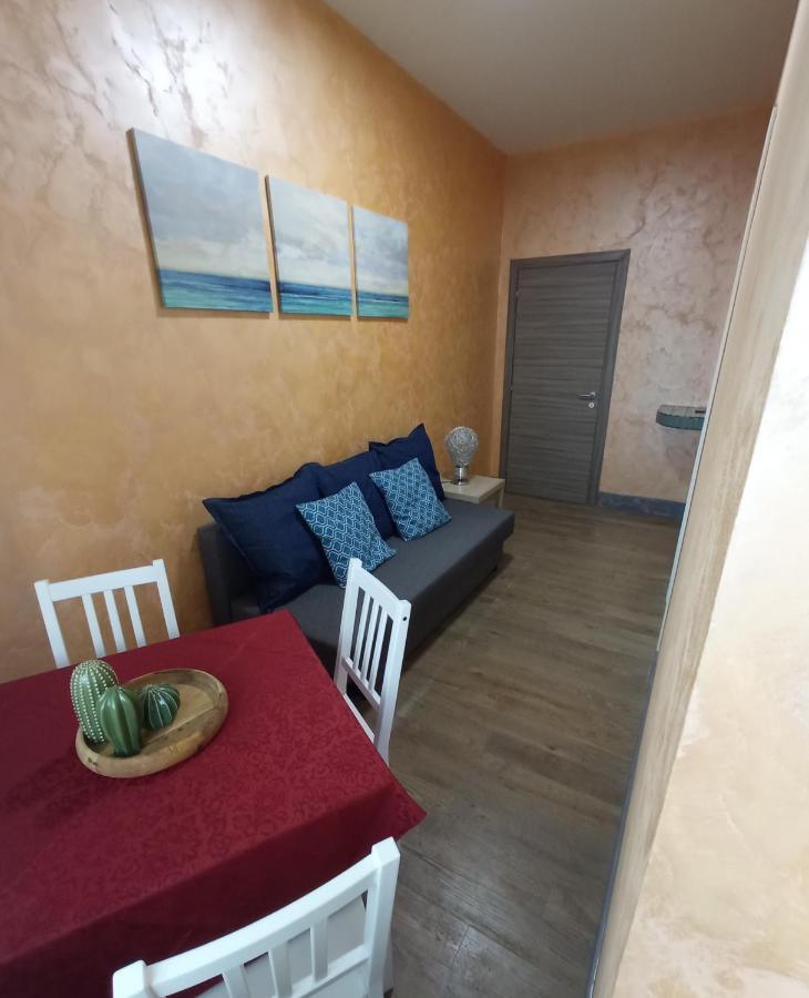 C&E Suites Roma 리도디오스티아 외부 사진